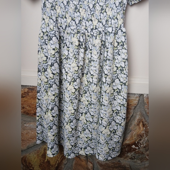 NWT H & M Floral Puff Sleeve Midi Dress Green Yellow Blue White - Picture 5 of 13